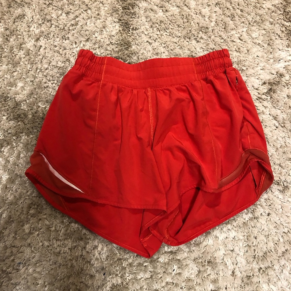 Cardinal red 4inch hotty hot shorts size 6